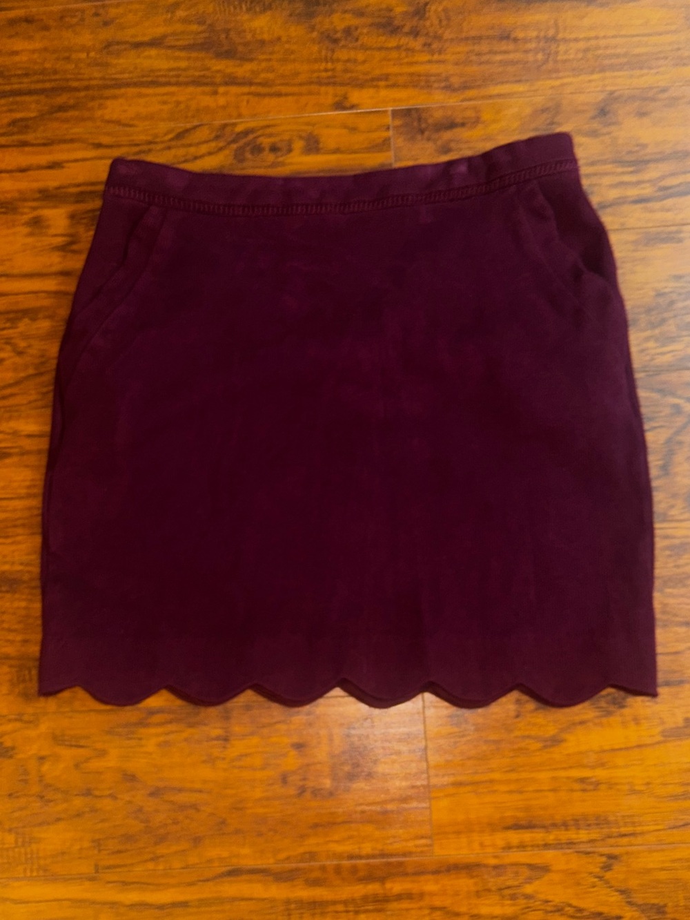 Skies Are Blue Scallop Hem Mini Skirt Maroon Burgundy Corduroy Ribbed Stretch